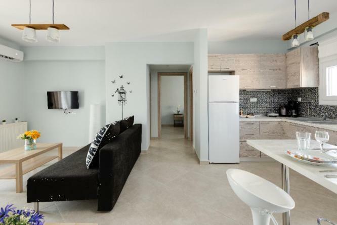 Bright Spacious Two-Bedroom Apartment Thessaloniki Exterior photo